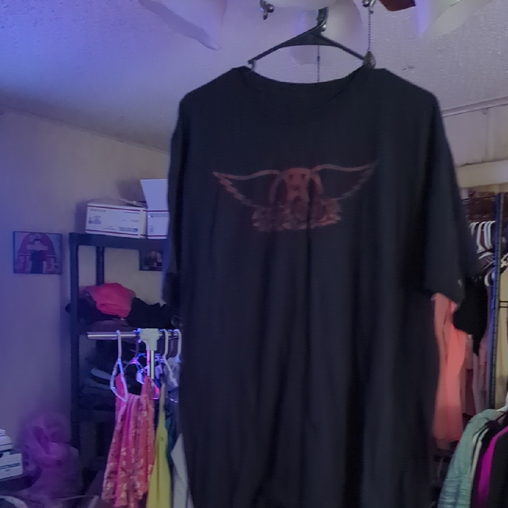 Men's Black Graphic Tee